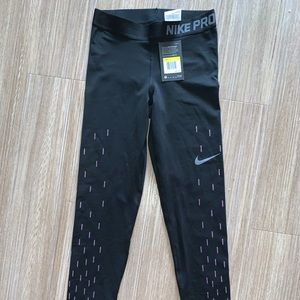 Nike pro leggings NWT